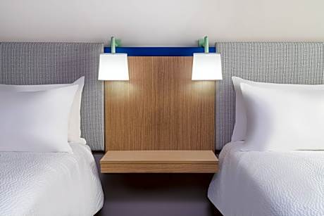 2 Queen One Bedroom Suite