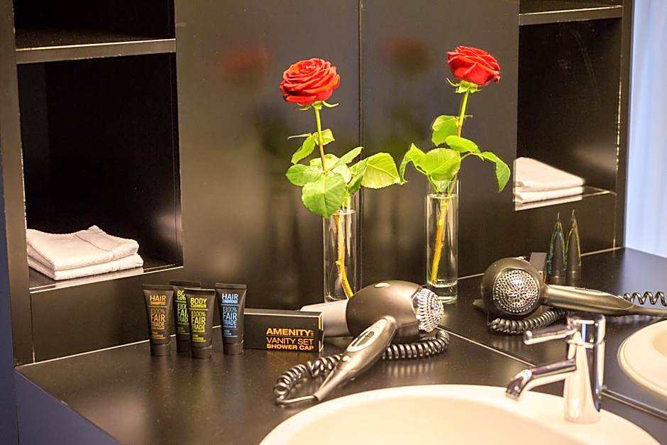 dasbreitehotel am Rhein