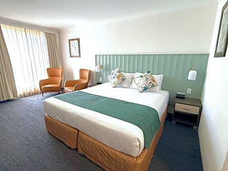 Bathurst Motor Inn