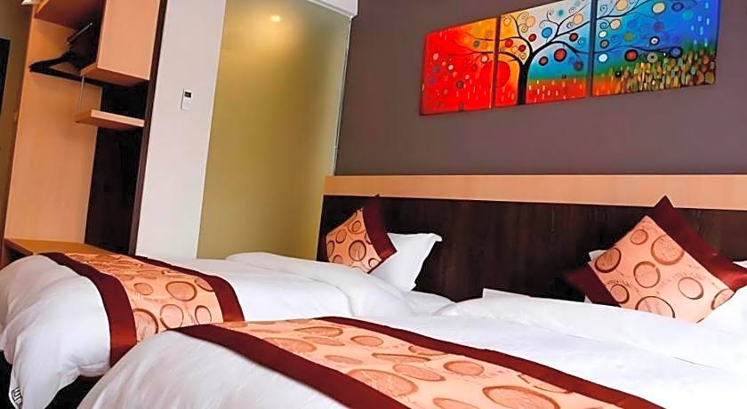 Lot 10 Boutique Hotel