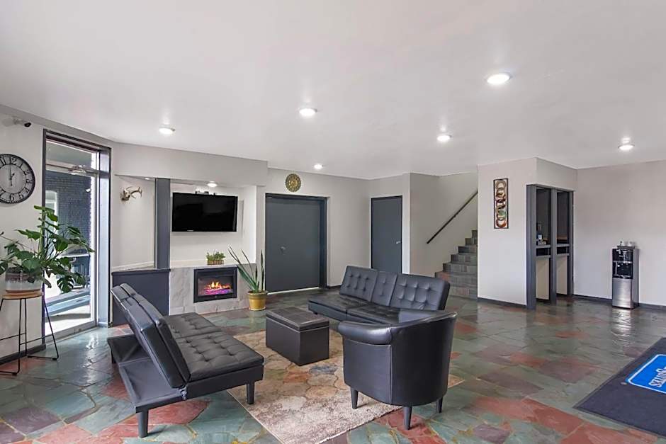 Rodeway Inn & Suites Sidney Historic Downtown I-80