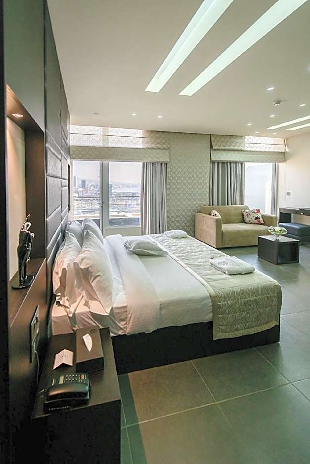 LOUIS V HOTEL LEBANON
