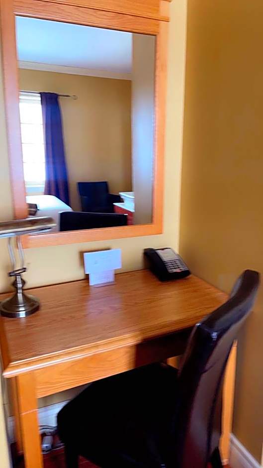 Hotel Louisbourg