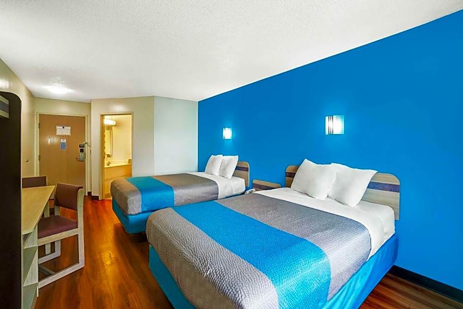 Motel 6-Gordonville, PA - Lancaster PA
