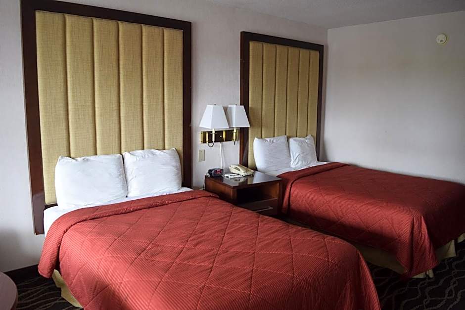 Photo 1 of 4 of 2 Double Beds, Pet-Friendly