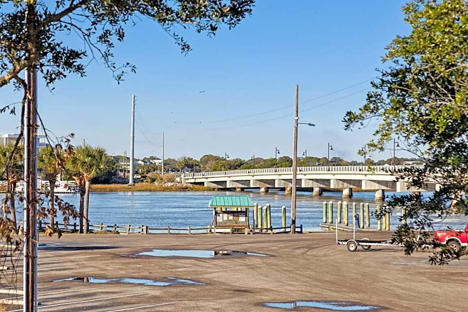 Hotel Folly with Marsh and Sunset Views