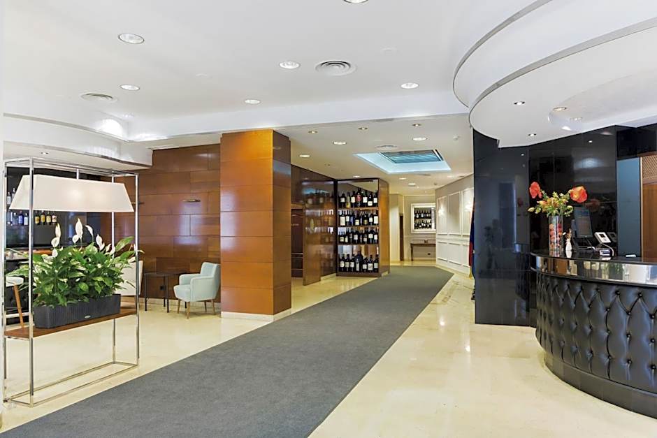 Hotel Gran Via