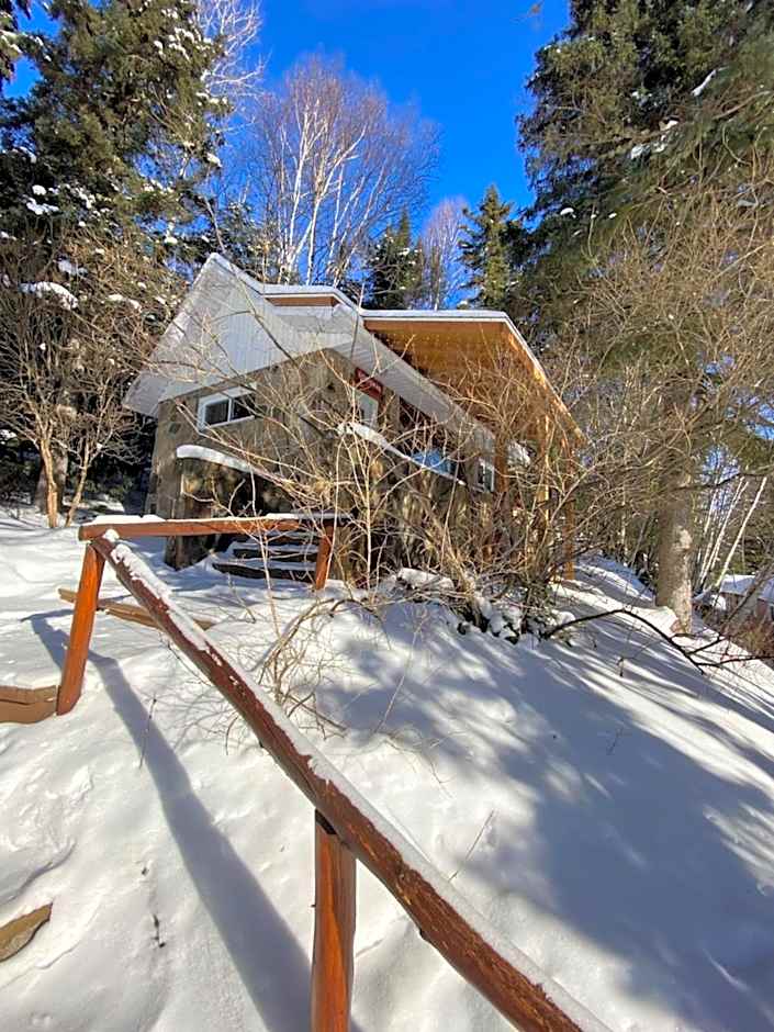 Kan-a-Mouche Pourvoirie Auberge et Chalets