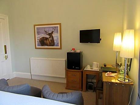 Classic King Room with Shower