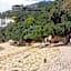 Under Milkwood Chalets