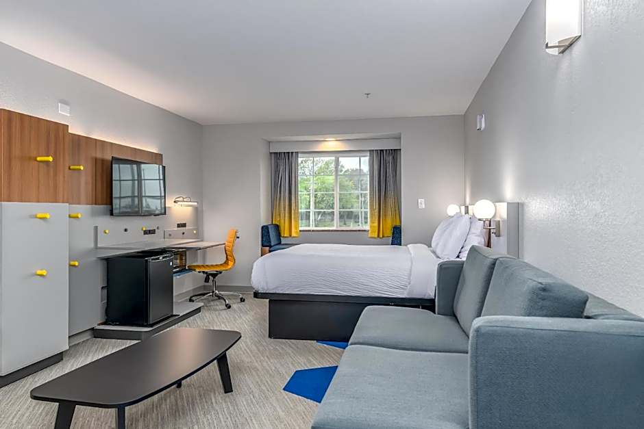 Microtel Inn & Suites By Wyndham Montgomery