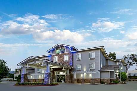 Holiday Inn Express Hotel & Suites San Dimas By IHG
