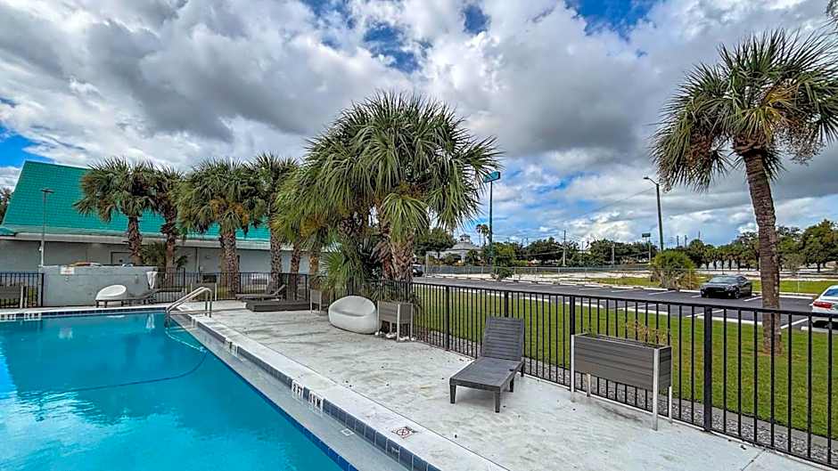 Motel 6 - Altamonte Springs, FL