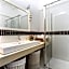 Alacati Cadde 75 Luxury Hotel