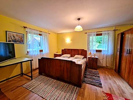 Soca Home With The View