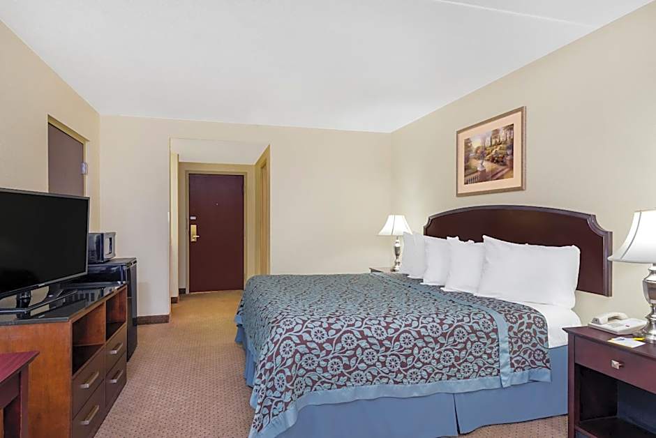 Days Inn by Wyndham Indianapolis Northeast