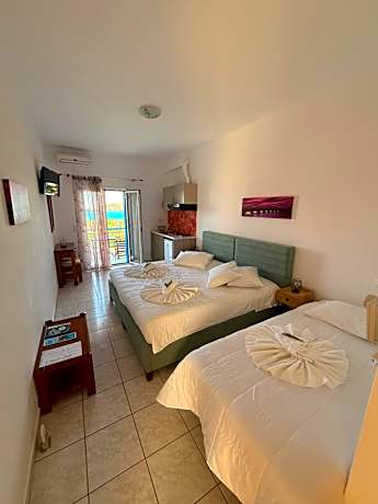 Triple Room with Sea View