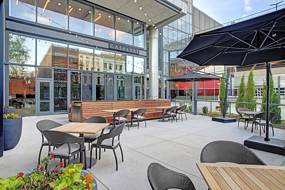 The Farnam, Autograph Collection