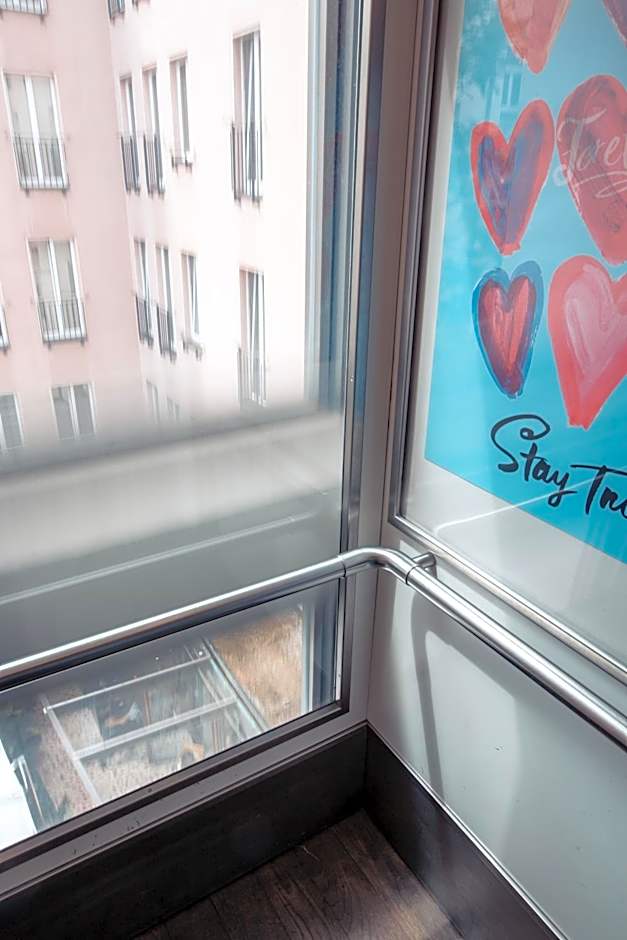 Hotel Bleibtreu Berlin by Golden Tulip