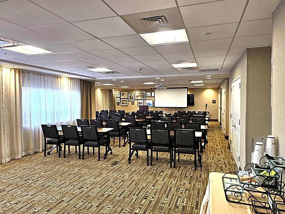 Staybridge Suites Marquette By IHG