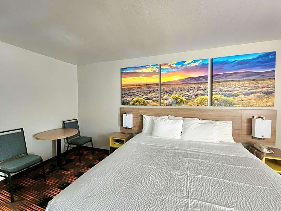 Days Inn by Wyndham Lumberton