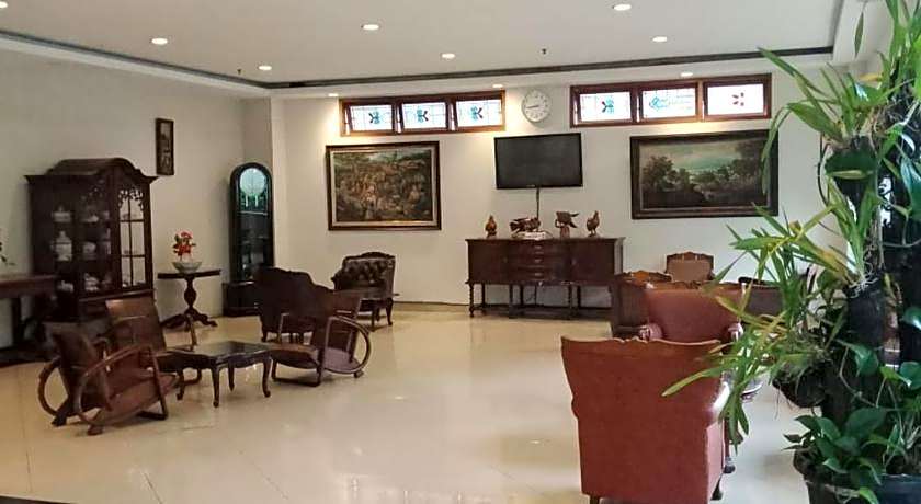 Hotel Yehezkiel Surapati Mitra RedDoorz