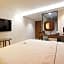 Avenue Hotel