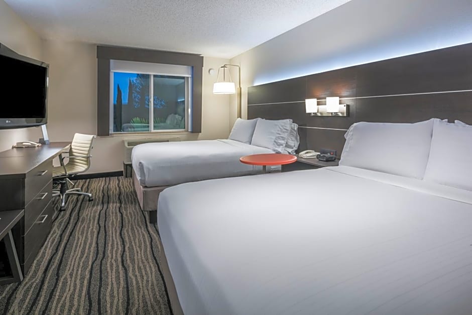 Holiday Inn Express Hotel & Suites Livermore