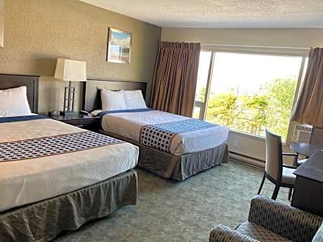 Queen Room with Two Queen Beds - Non-Smoking