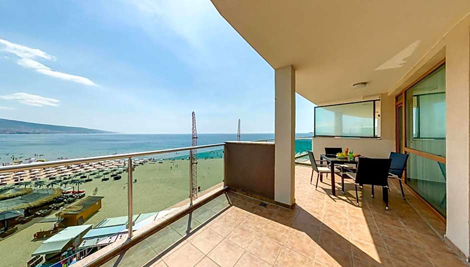 Briz Beach Apartments