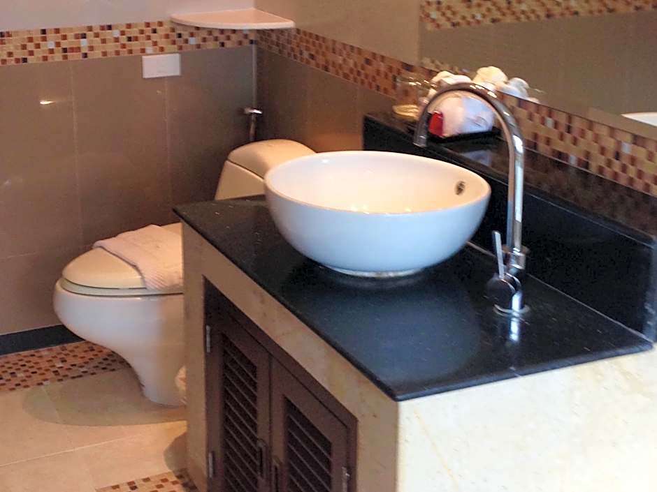 Grand Hill Residence