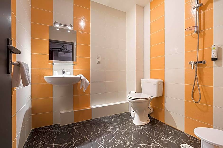 Logis Hôtel Restaurant L'Abri