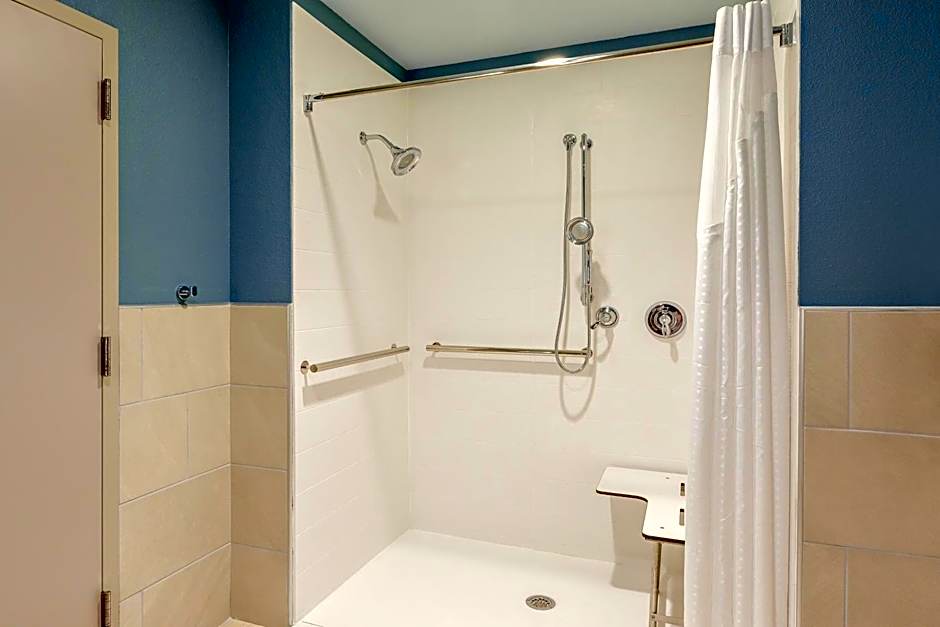 Holiday Inn Express and Suites Union Gap- Yakima Area By IHG