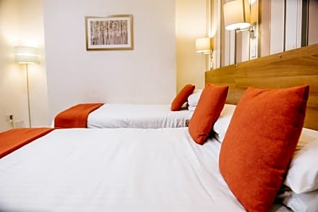 Family Room with Sea View