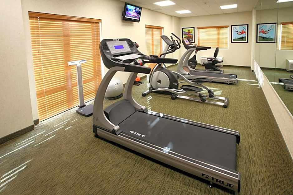 Holiday Inn Express & Suites Monterrey Aeropuerto By IHG