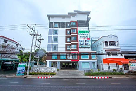 พรเจริญเพลส