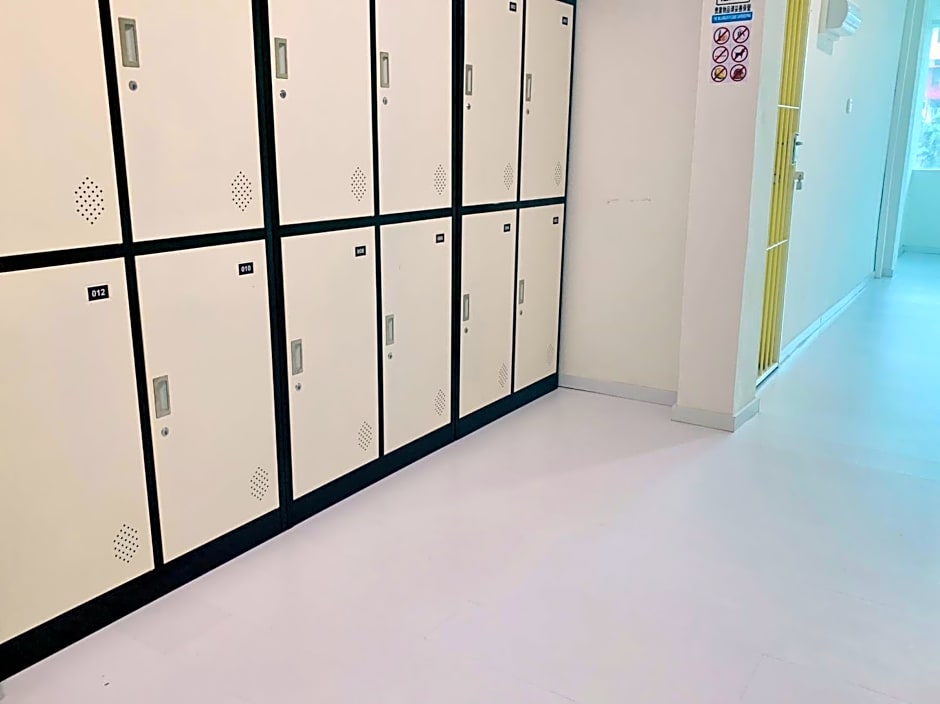 SPOT ON 89900 Jesselton Capsule Inn