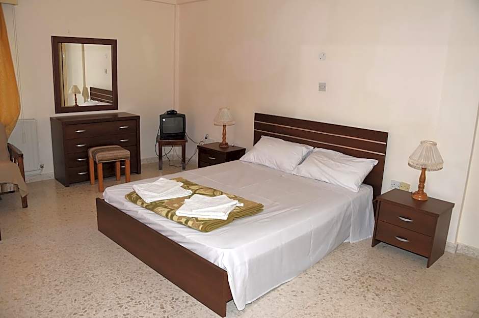 Odysseas & Eleni Hotel Apartments