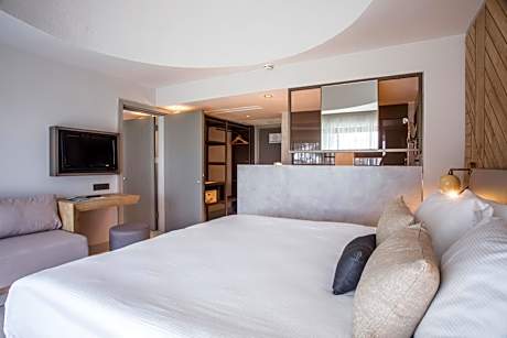 Family Connection Garden View