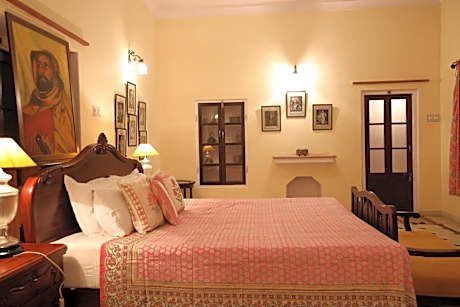 Large Double Room