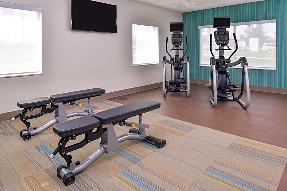 Holiday Inn Express and Suites - Mall of America - MSP Airport By IHG