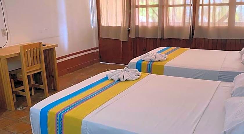 Hotel y Bungalows Acuario