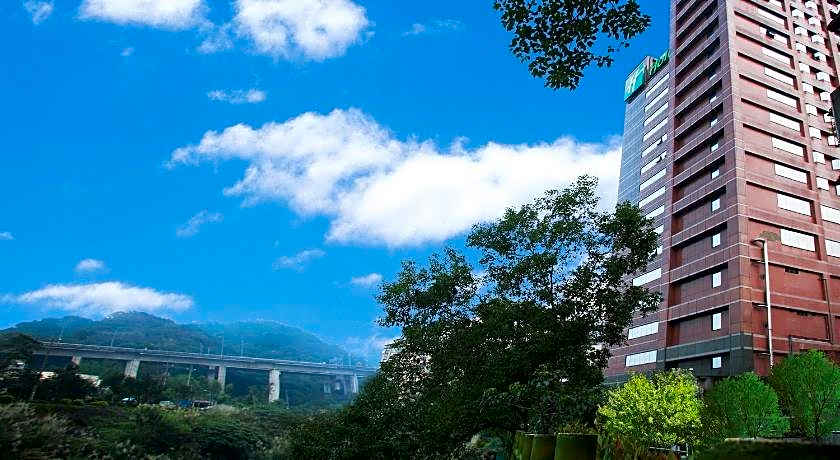 HiONE Holiday Hotel Taipei