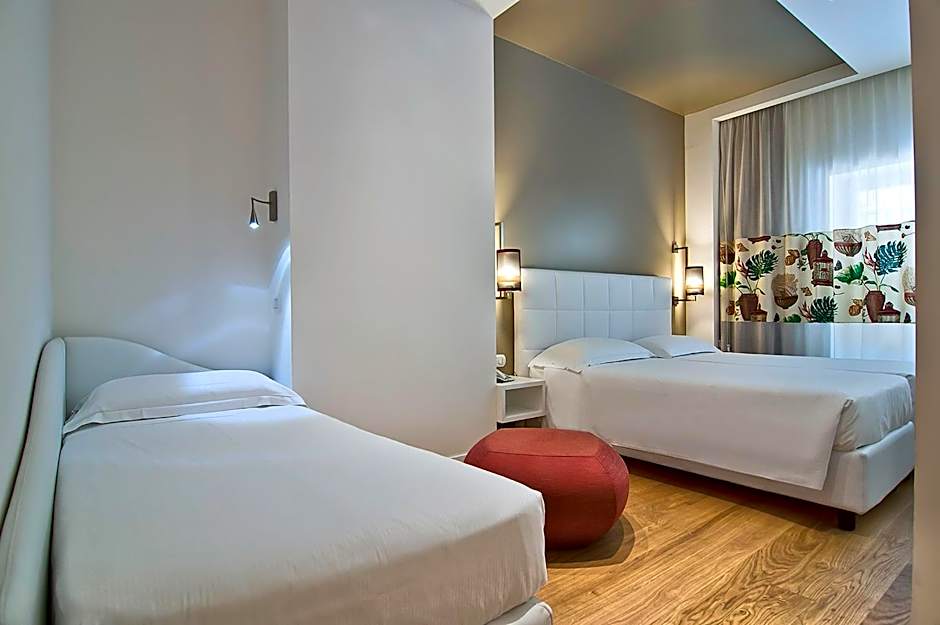Hotel Caravel