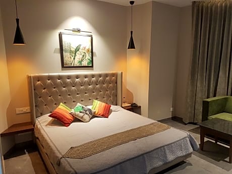 Hotel Kasauli Regency Stags Not Allowed