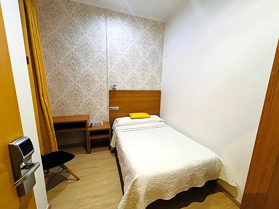 Ciudad Condal Hostal - Paseo de Gracia