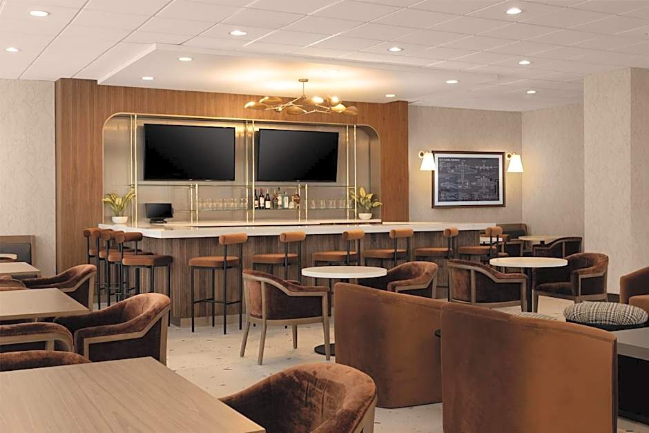 Embassy Suites by Hilton Cincinnati Northeast Blue Ash