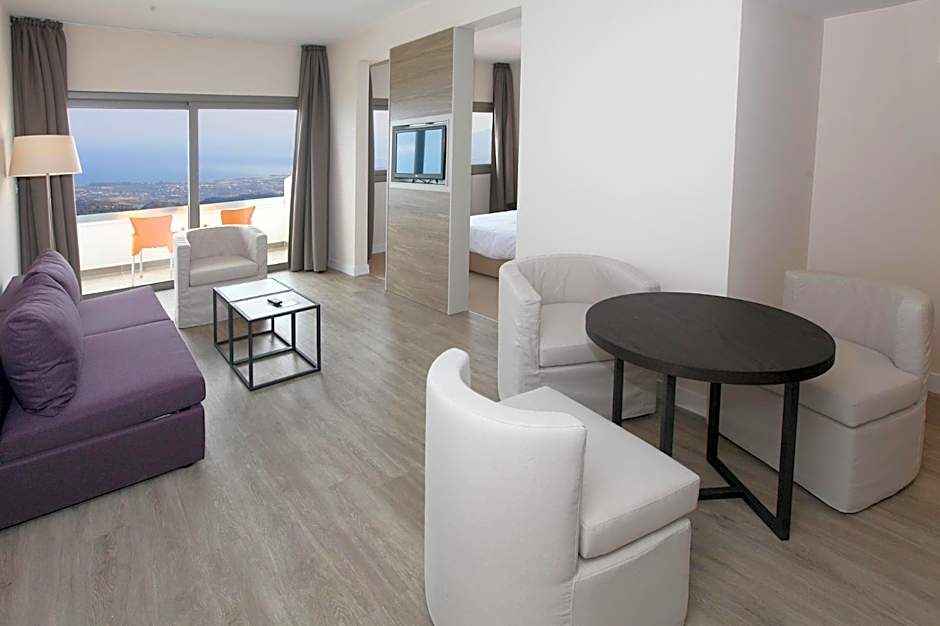 Droushia Heights Hotel