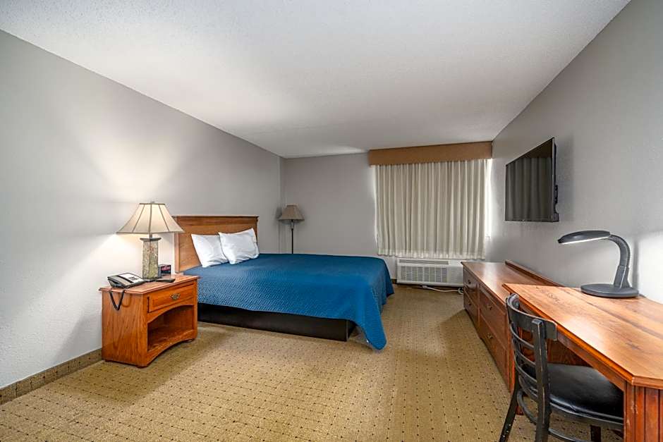 Photo 1 of 6 of Studio 1 Queen Bed