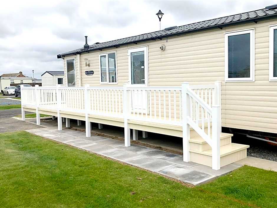 Golden Palm Getaway's PG143